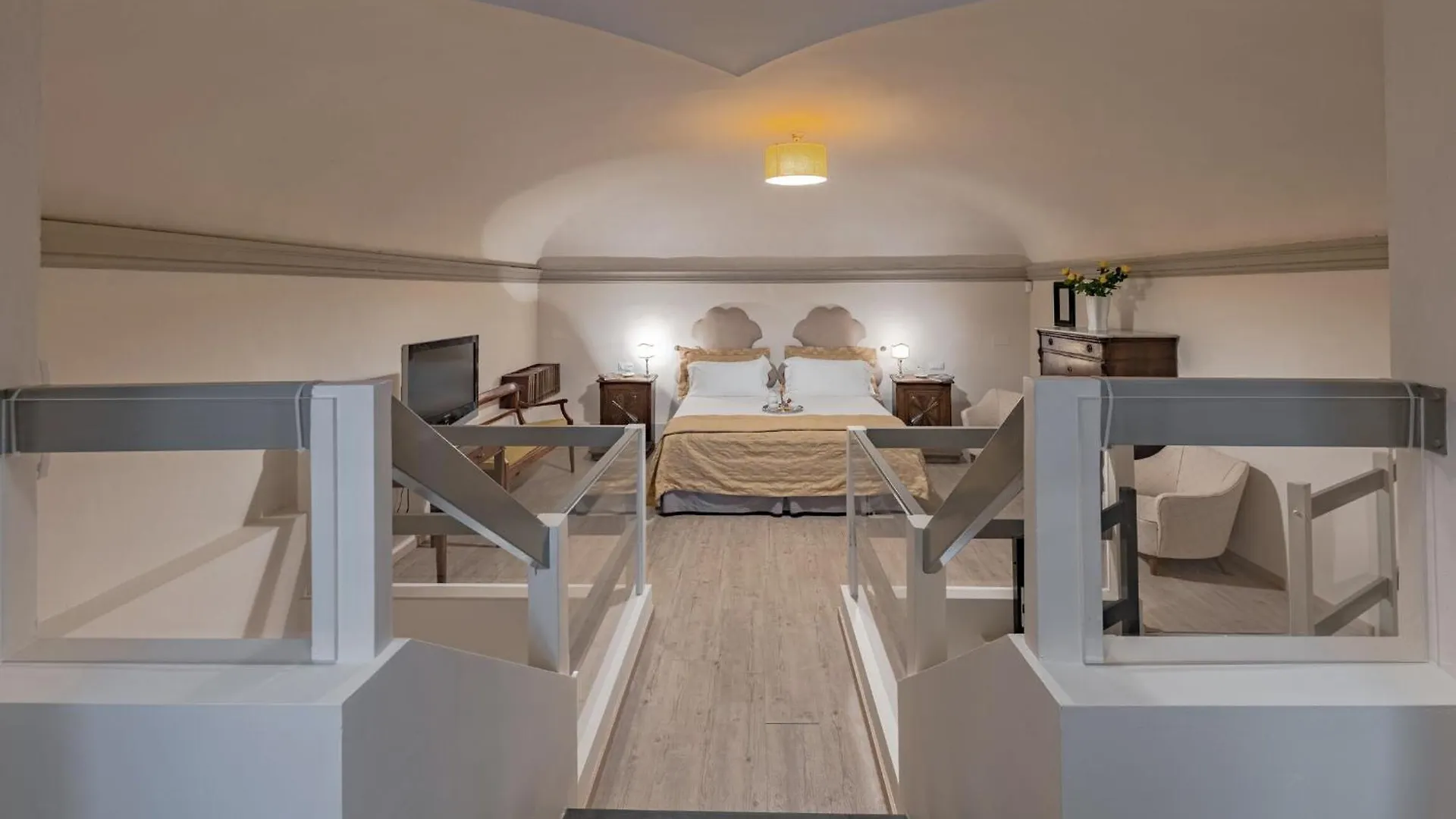 Ares Apartment Firenze 0*,  Italien
